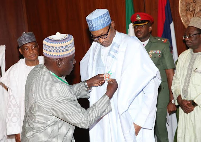 Buhari, Osinbajo preside over Emblem appeal launch for 2016 Armed Forces remembrance day