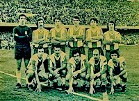 R. C. D. ESPAÑOL DE BARCELONA. Temporada 1972-73. Borja, Granero, De Felipe, Glaría, Ochoa y Poli; Roberto Martínez, Romero, Amiano, José María y Pepín. F. C. BARCELONA 0 R. C. D. ESPAÑOL DE BARCELONA 1 Domingo 04/03/1973, 16:30 horas. Campeonato de Liga de 1ª División, jornada 23. Barcelona, Nou Camp. GOLES: ⚽0-1: 67’, Glaría, de penalti.