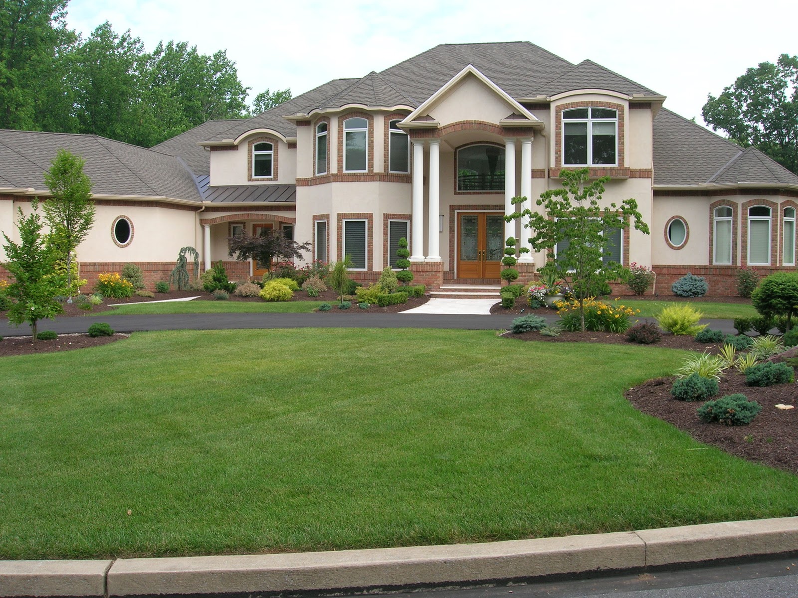 Home Front Yard Landscaping Ideas