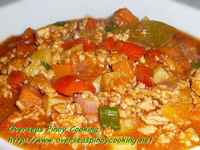 Giniling na Manok, Ground Chicken with Tomato Sauce