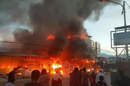 16 Unit Tempat Usaha Hangus Terbakar di Abepura