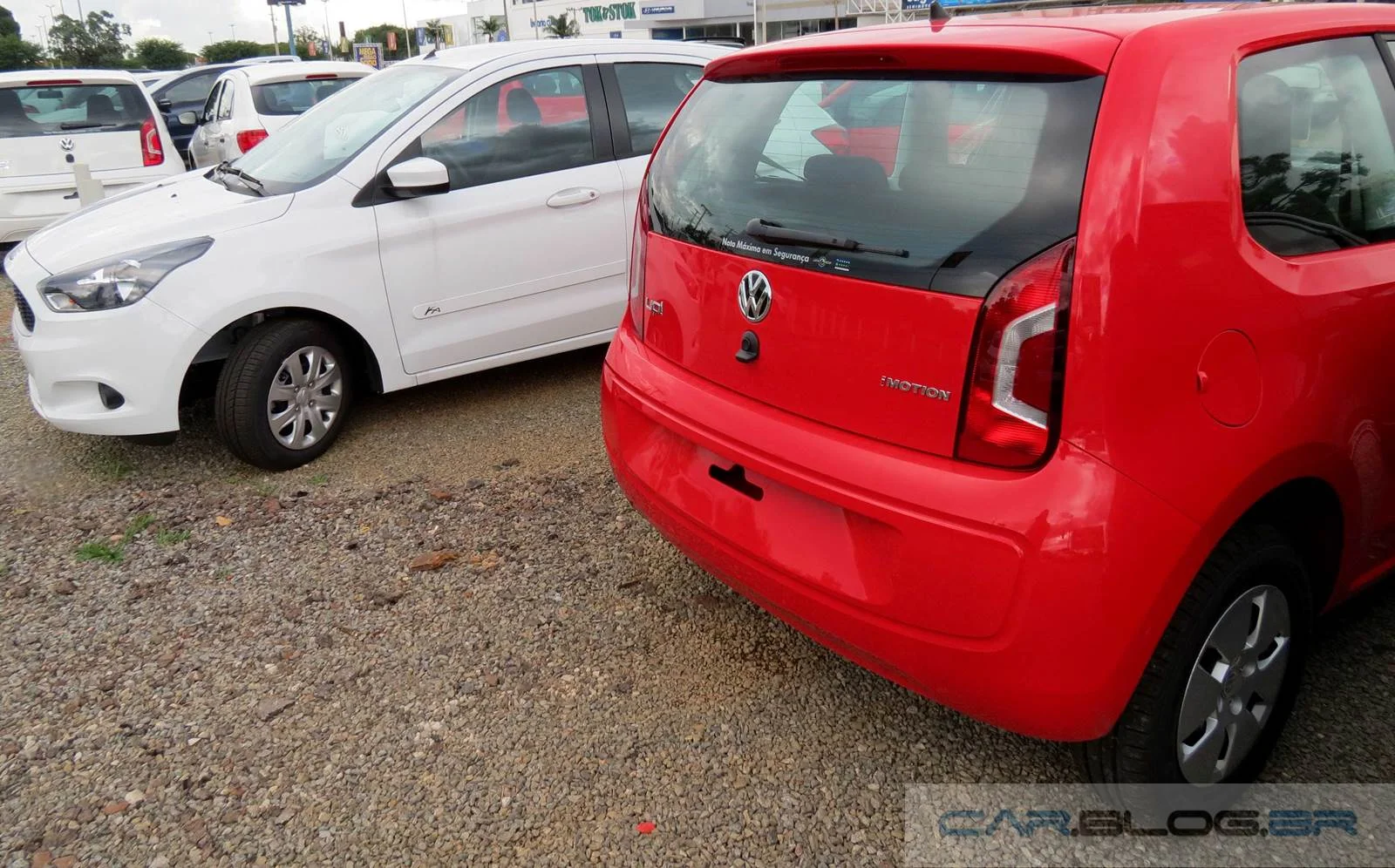 Volkswagen up! x Ford Ka