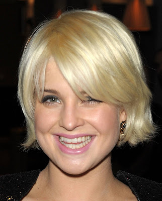 Short Blonde Straight Bob Hairstyles