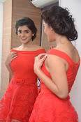 Yamini bhaskar new glam pics-thumbnail-20