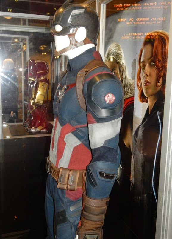 Captain America costume detail Avengers Age of Ultron