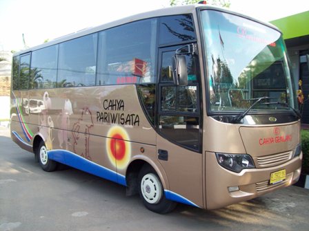 HINO FB 130 - TAMPAK SAMPING DEPAN