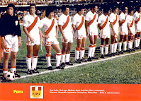 SELECCIÓN DE PERÚ. Temporada 1976-77. Quiroga, Oblitas, Sotil, Cubillas, Díaz, Velasquez, Navarro, Quesada, Munante, Chumpitaz, Meléndez. SELECCIÓN DE BRASIL 1 SELECCIÓN DE PERÚ 0. 10/07/1977. Copa del Mundo 1978, eliminatorias zona AmSur, Grupo Final. Cali, Colombia, estadio Pacual Guerrero. GOLES: 1-0: 53’, Gil.