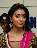 Shriya, In, A, Designer, Chudi