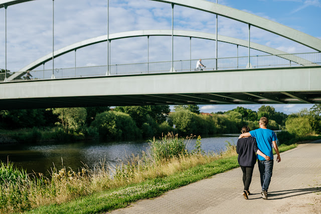 we walk together - hochzeitsfotograf in wolfsburg