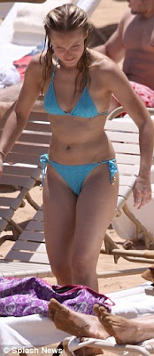 Kristen Bell Showed off Her Sexy Body In Hot Bikini