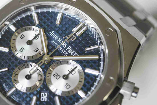 The Audemars Piguet Royal Oak Automatic Chronograph Blue Dial 41mm Steel Replica Watches 3