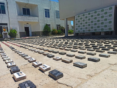 https://www.notasrosas.com/Incautados 471 kilos de clorhidrato de cocaína, en zona rural de Maicao