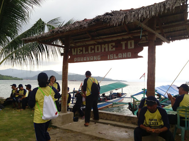 [http://scanforlink.blogspot.com] pintu masuk di pantai pahawang lampung