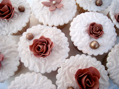 French Vintage Wedding Cupcakes