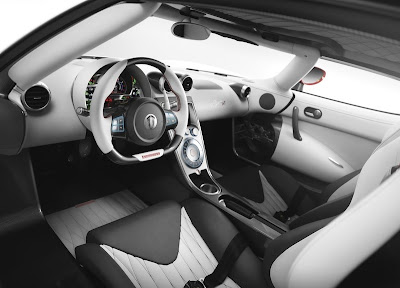 Koenigsegg-Agera_R_Dashboard