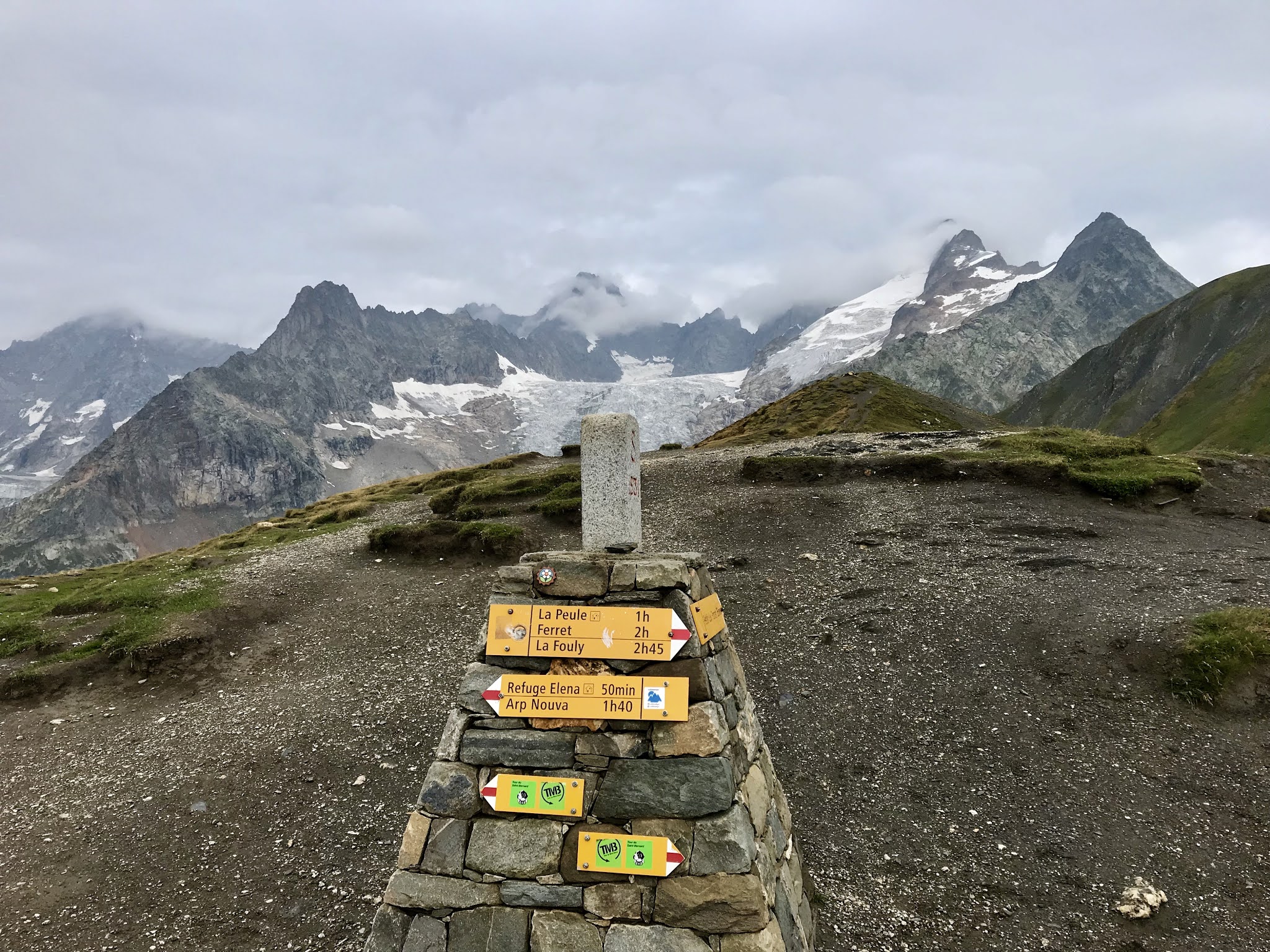 TMB, Tour Mont Blanc, Gran Col Ferret,  La Peule, La Fouly, Praz de Fort, Champex, Arpette, Trekking, Valais, Alpes, Caminhada, Percurso Pedestre, Monte Branco, Suiça