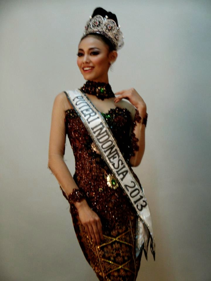 Model Kebaya