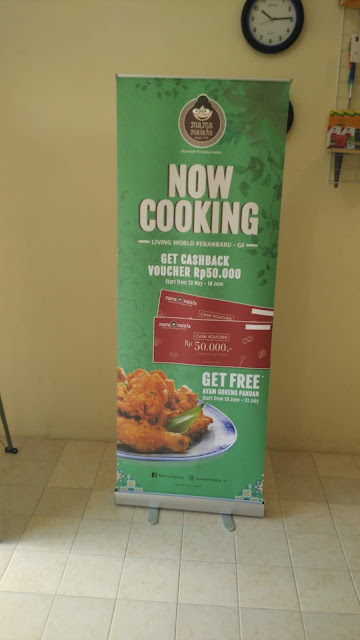 Roll Up Banner Cashback Mama Malaha