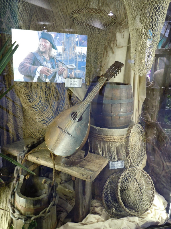 Scrum's mandolin Pirates of the Caribbean 4 prop