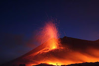 FOTO LETUSAN GUNUNG MERAPI - 