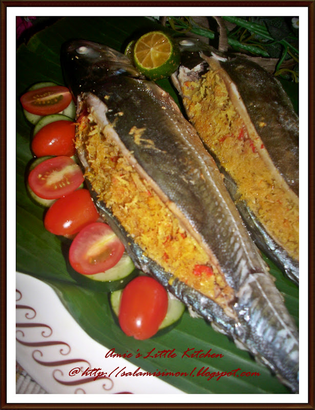 AMIE'S LITTLE KITCHEN: Jeruk Tuhau, Ulam & Ikan Cencaru Sumbat