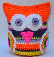 http://amigurumiscosaslinda.wix.com/amigurumis#!owl-amigurumi/c10kn