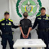 RegioNetNoticias / JUDICIAL / A través de los patrullajes constantes efectuados sobre el sector del Lago la Pradera, integrantes del CAI Valher, capturan un hombre de 26 años, natural de Caracas Venezuela, quien portaba un arma de fuego ilegal, fabricación artesanal, calibre 38, con tres cartuchos para el mismo y dos más percutidos, al parecer el antes mencionado es un vigilante del sector. 