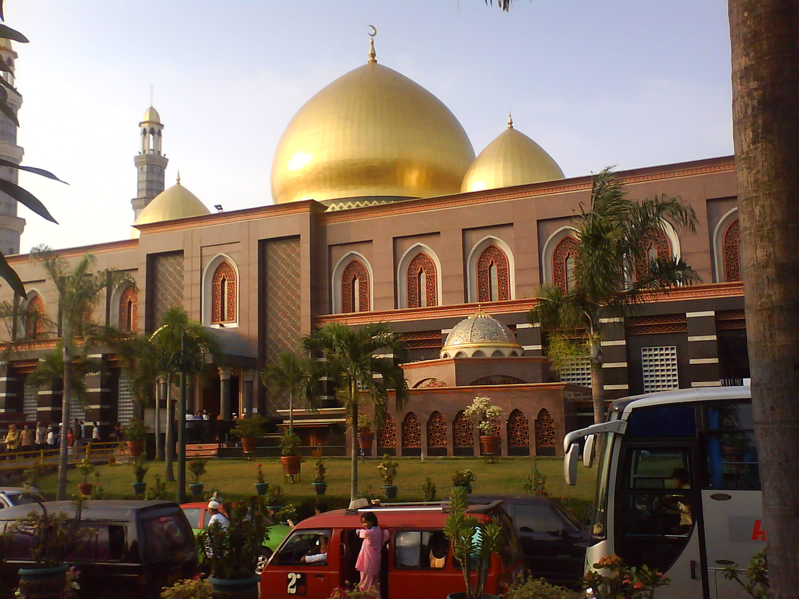  Masjid  Kubah  Emas di dunia Islam Dihatiku