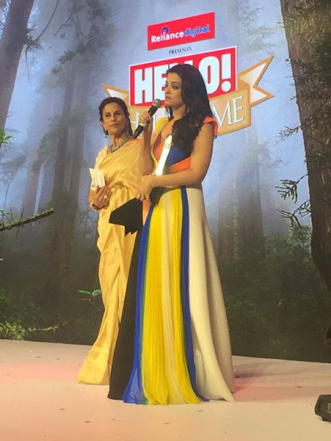 Aishwarya Rai Luks Super Sexy & Cleavy Show at Hello Hall of Fame Awards 2016