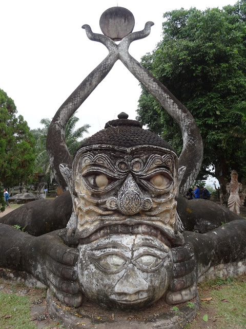 laos vientiane buddha park
