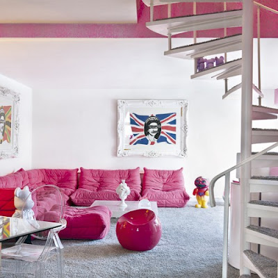 living room woman pink color
