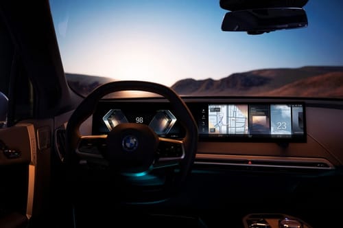 BMW iDrive 8 brings autonomous driving closer