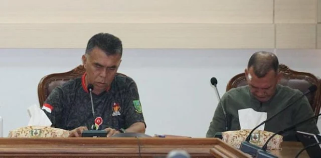 Pimpin Rapat Khusus Pengkajian Pasca Bencana Longsor Serasan, Ini yang Ditekankan Bupati Natuna