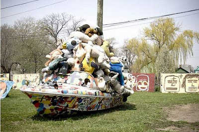 The Heidelberg Project: A Street of Dreams Seen On www.coolpicturegallery.net