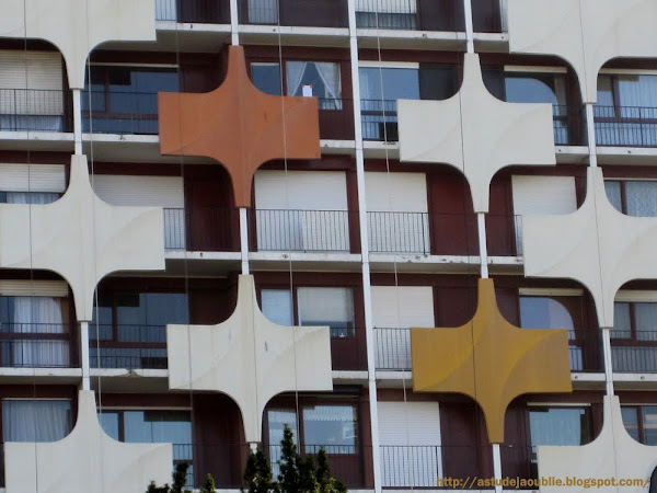 Créteil - Quartier de la Brèche  Architecte: Jean Faugeron   Construction: vers 1970 