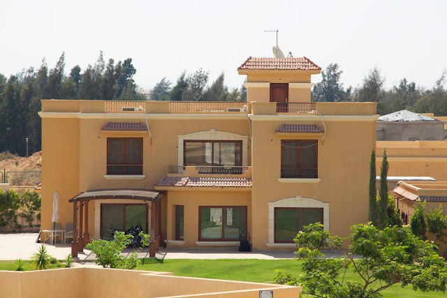 فلل للبيع في وادي النخيل بالطريق الصحراوي Wadi El Nakhil Compound