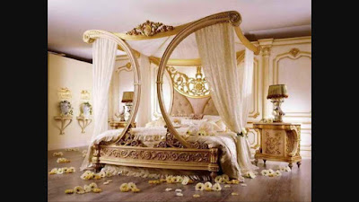 Jual mebel jepara, di jakarta tempat tidur ukiran klasik kanopy warna emas ,toko furniture jati jual mebel jepara model mebel klasik,mebel duco,mebel french style,mebel classic eropa,mebel jati jepara,mebel ukiran jepara,mebel jati klasik,trembesi jepara,ukiran jepara klasik,ukiran jepara cat duco,ukir jepara,ukiran jepara,mebel jepara kualitas di produksi untuk furniture hotel,furniture restourant,furniture interior appartement,furniture rumah model klasik eropa yang mewah trend 2017.