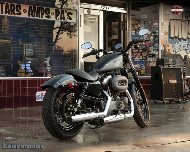 Harley-Davidson-Sportster_Nightster_XL1200N