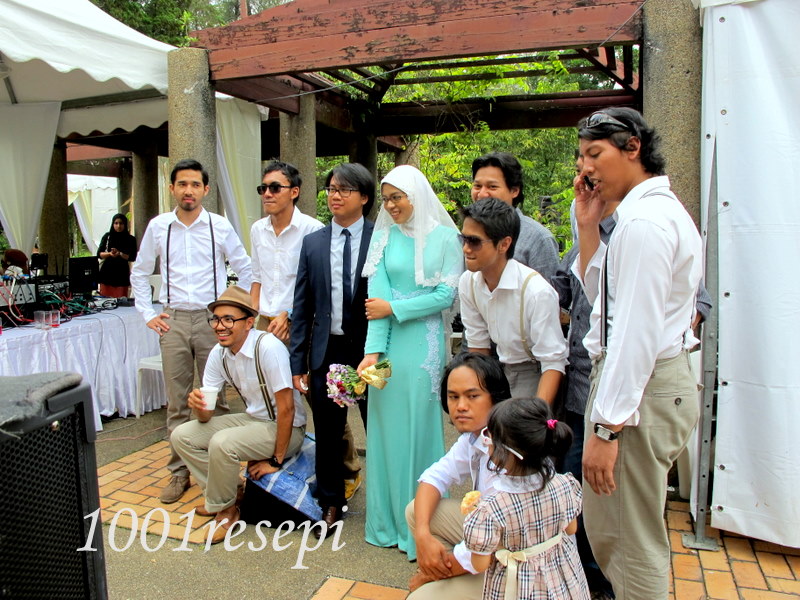 Koleksi 1001 Resepi: kenduri di taman rimba kiara