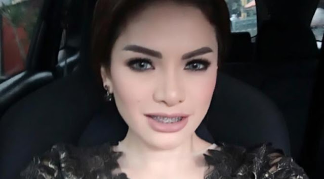 SEPUTAR GOSIP ARTIS