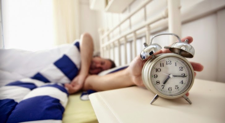 Do You Hit The Snooze Button? You May Want To Stop After Reading This