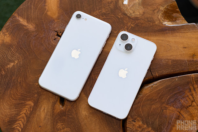 Perbandingan Spesifikasi  iPhone SE 2022 vs iPhone 13 mini