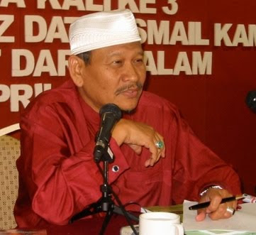 MATAHARI PETUNJUK: DATO' ISMAIL KAMUS DAN DATUK HASHIM 