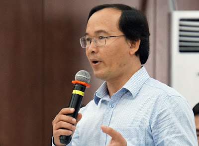 Ông Nguyễn Hùng Khương phát biểu góp ý
