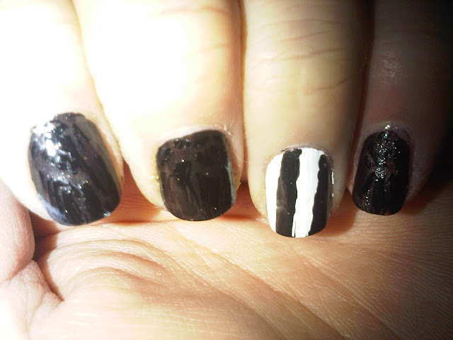 Rimmel Black and White Crackle Top Coat