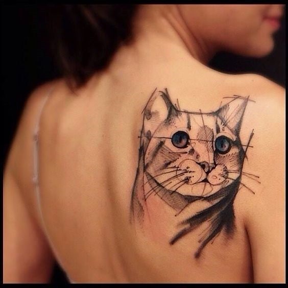 olhos_azuis_gato_ombro_tatuagem