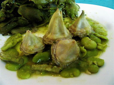 How to cook artichokes with broad beans?