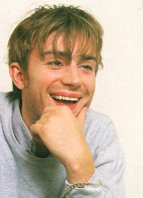 damon albarn smile