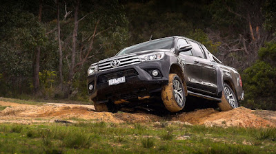 Toyota Hilux 2017 image