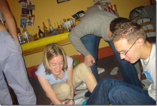 sexy-twister-party-5f0019